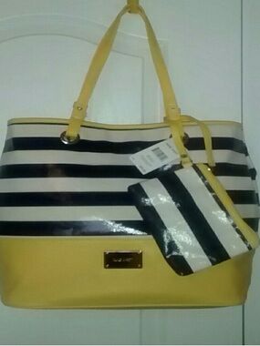 nine west handbag with pouch for beach